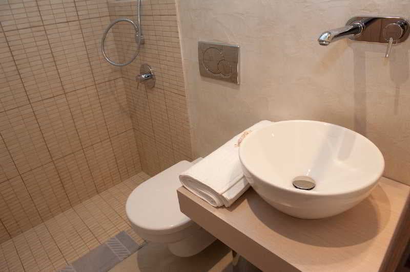Aphrodite Hotel & Suites 5