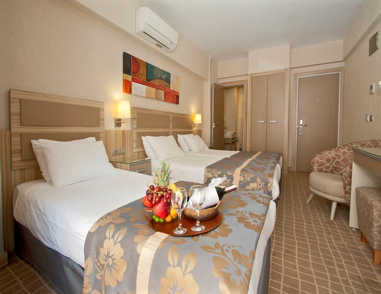 Nanda Hotel 4