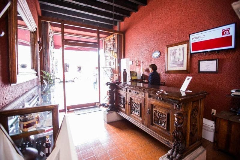 Portico Hotel Cultural 5