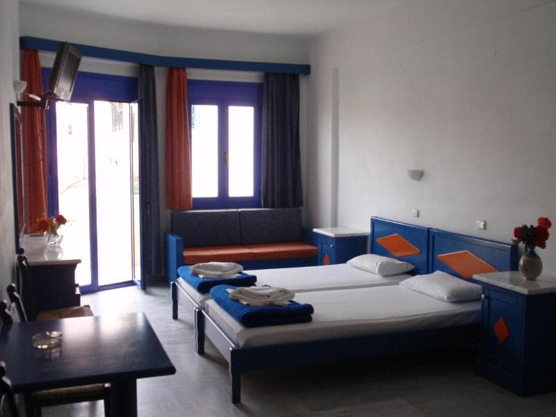 Leonidas Studios & Apartments 3
