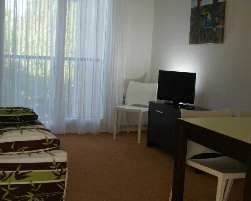 Adonis Honfleur 4