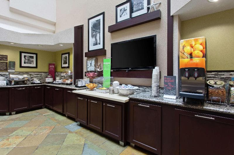 Hampton Inn Santa Cruz 4