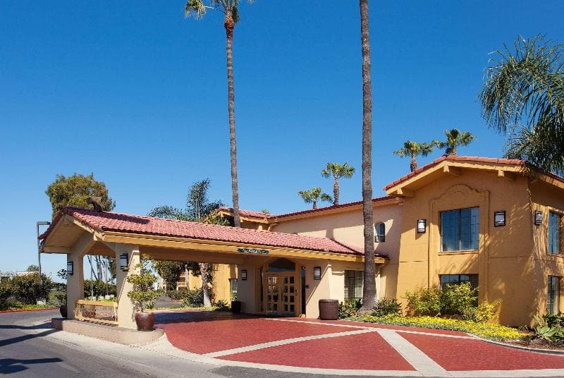 La Quinta Inn by Wyndham Costa Mesa Orange County photo 1