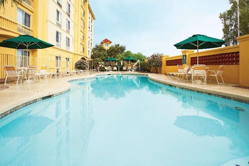 La Quinta Inn & Suites by Wyndham Mesa Superstition Springs 4