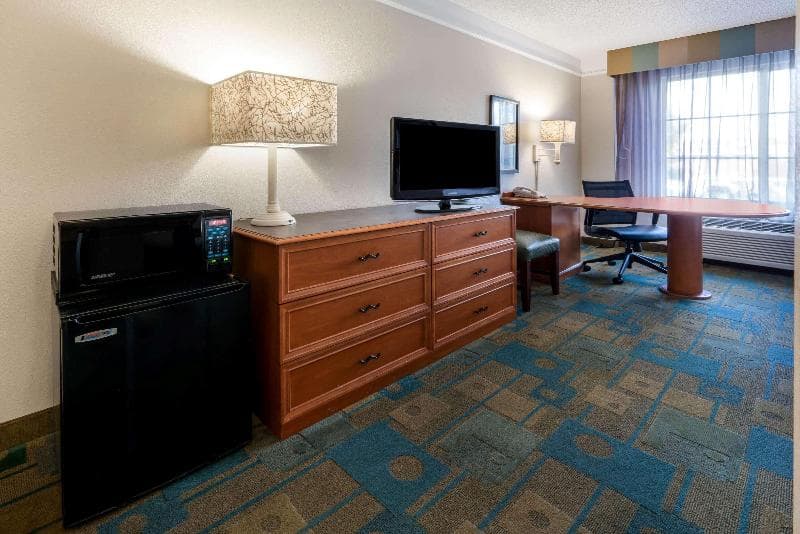 La Quinta Inn & Suites by Wyndham Phoenix West Peoria 5