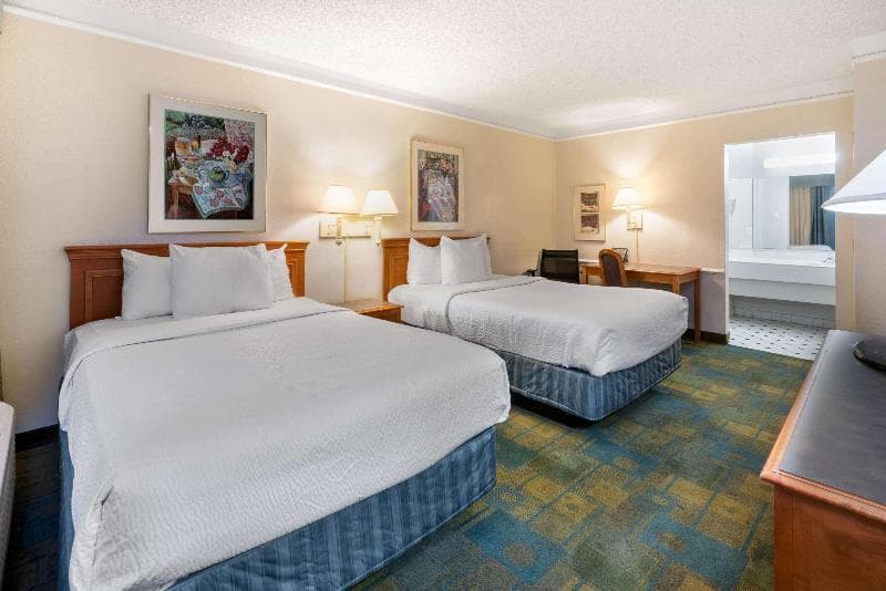 La Quinta Inn by Wyndham Phoenix Thomas Road photo 1