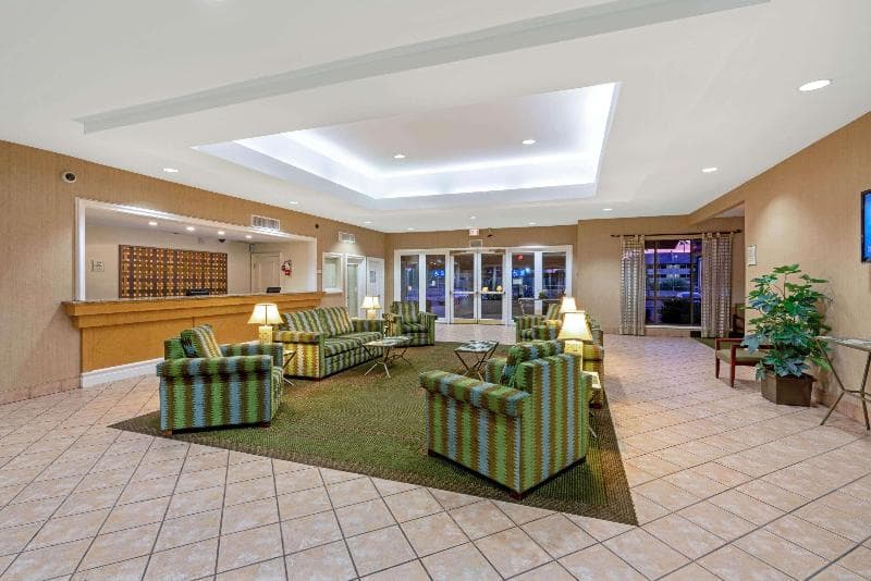 La Quinta Inn by Wyndham Phoenix North 4
