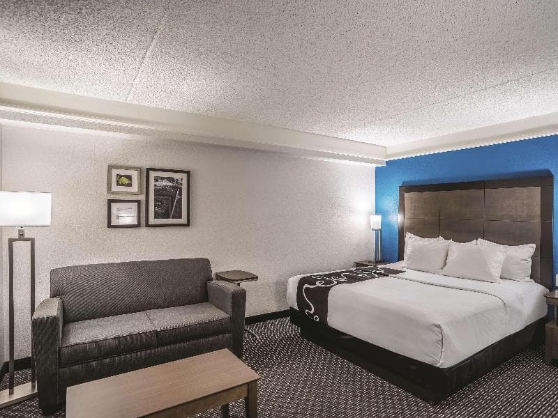 La Quinta Inn & Suites by Wyndham Phoenix Chandler 5