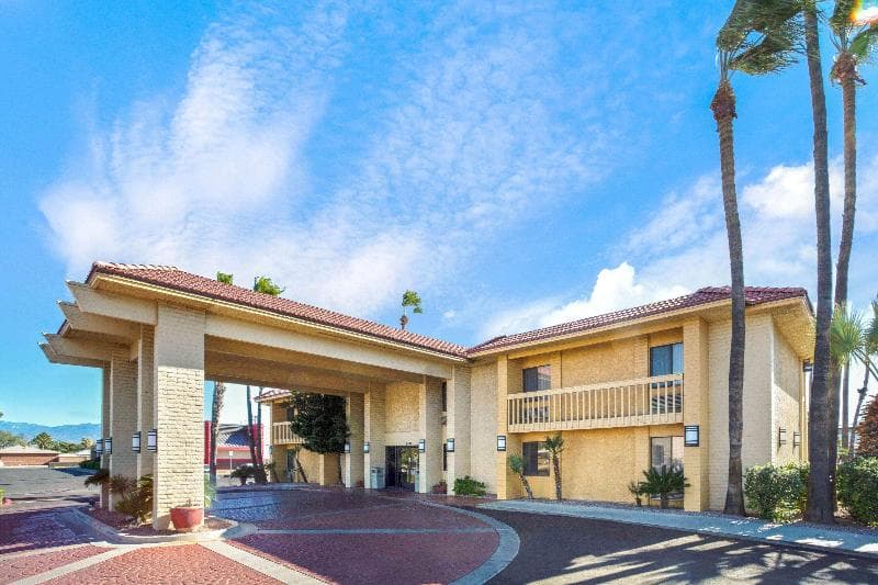 La Quinta Inn by Wyndham Tucson East 1