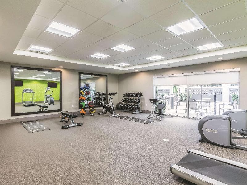 La Quinta Inn & Suites by Wyndham Dallas Plano West 2