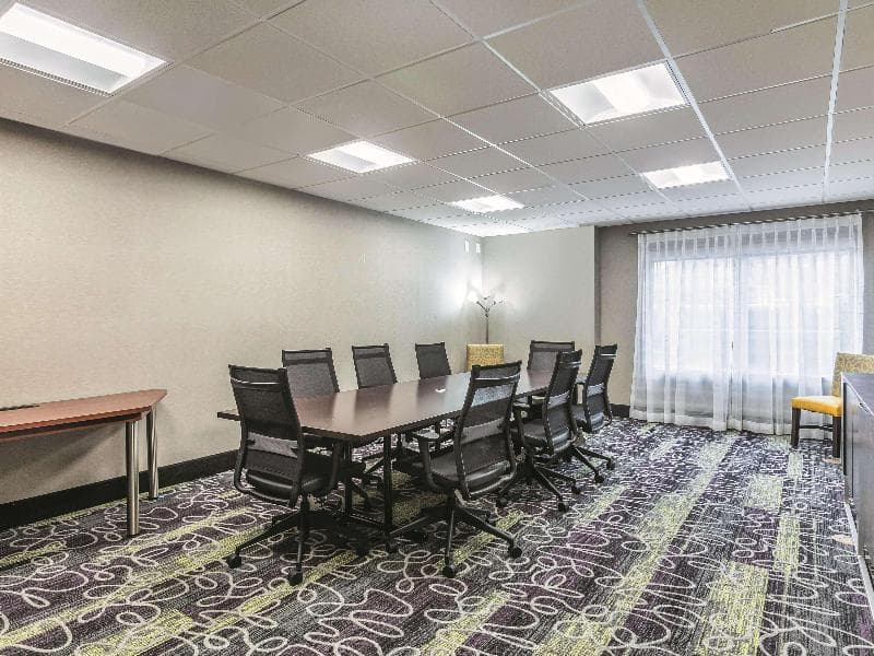La Quinta Inn & Suites by Wyndham Dallas Plano West photo 1