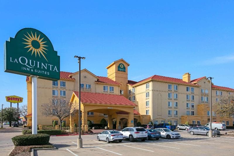 La Quinta Inn & Suites Dfw Airport South / Irving 2