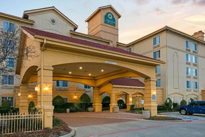 La Quinta Inn & Suites Dfw Airport South / Irving 4