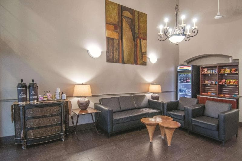 La Quinta Inn by Wyndham San Antonio Brooks City Base 5
