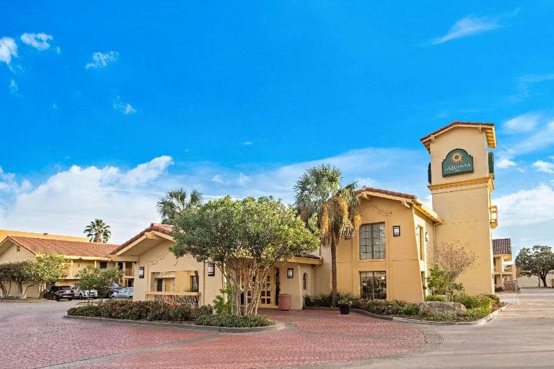 La Quinta Inn by Wyndham San Antonio Market Square 3