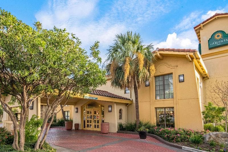 La Quinta Inn by Wyndham San Antonio Market Square 5