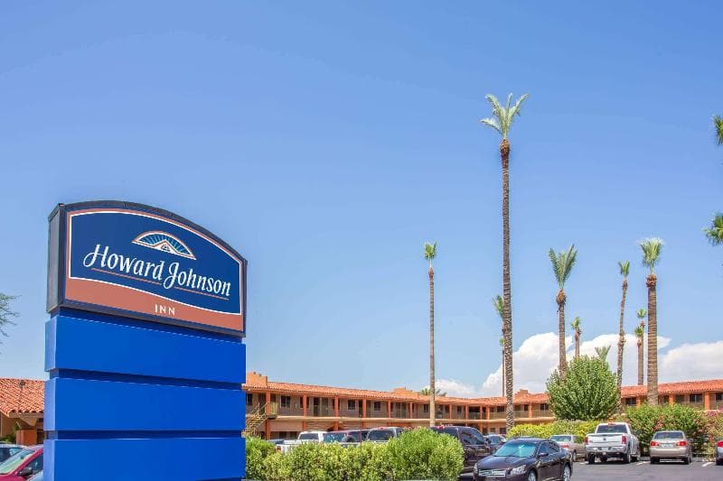 Howard Johnson by Wyndham Phoenix Airport/Downtown Area photo 1