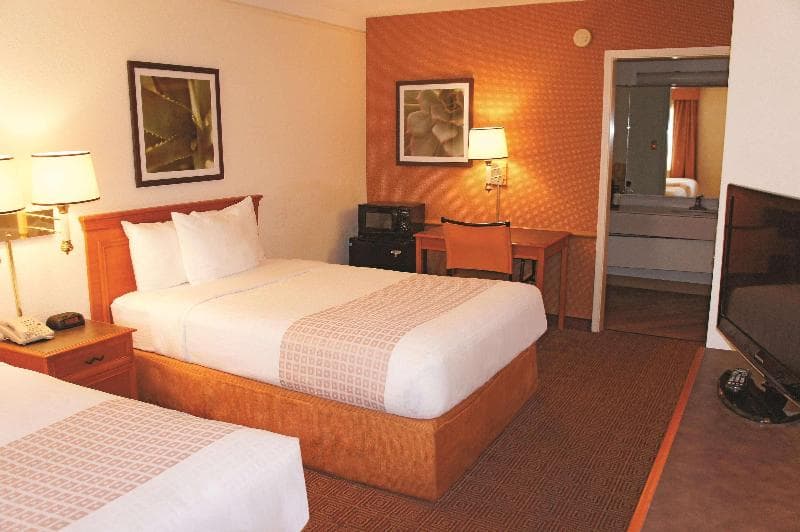 Baymont by Wyndham San Antonio South Park 5