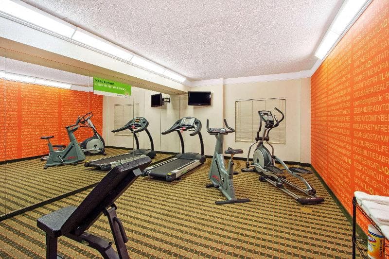 La Quinta Inn & Suites by Wyndham Albuquerque West 2