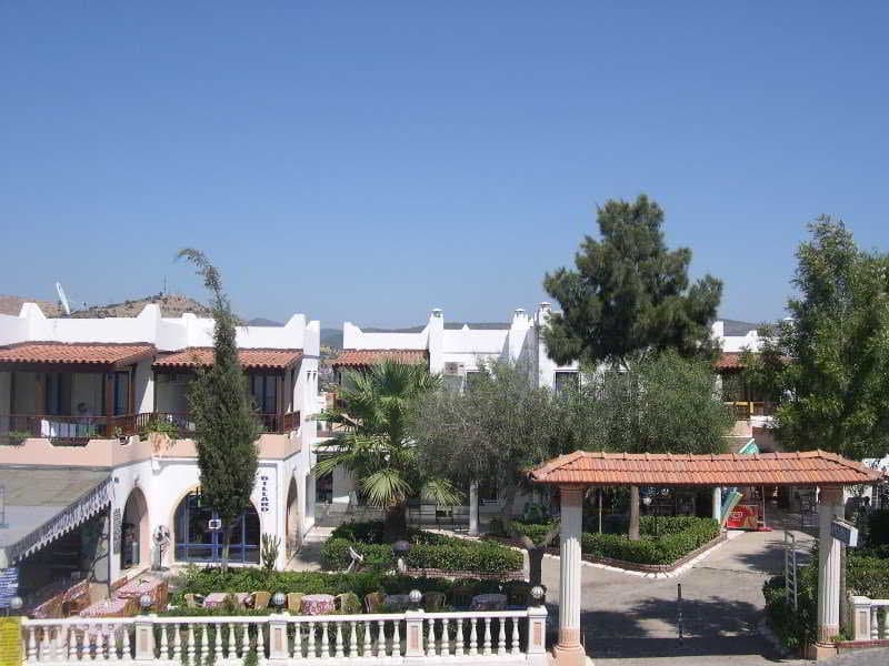 Özükara Apartments I & II main