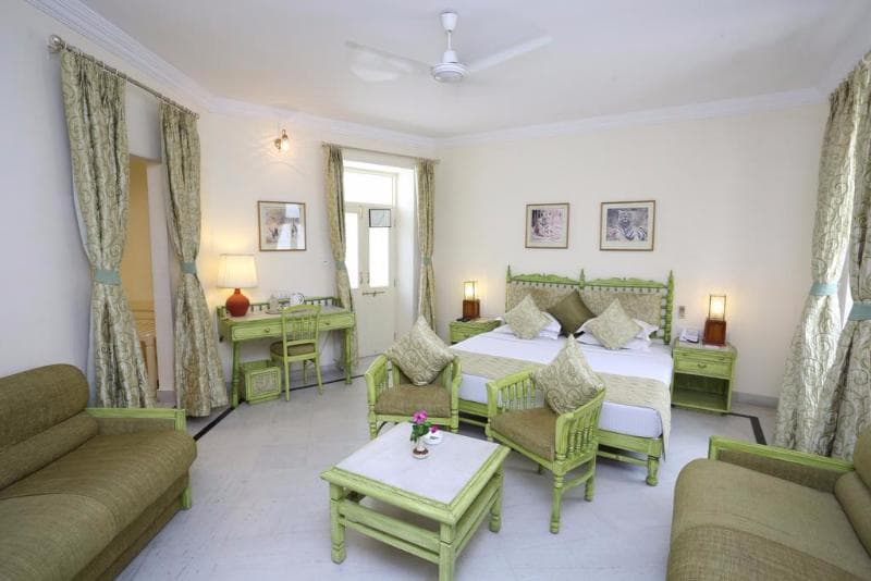 Garden Hotel 4