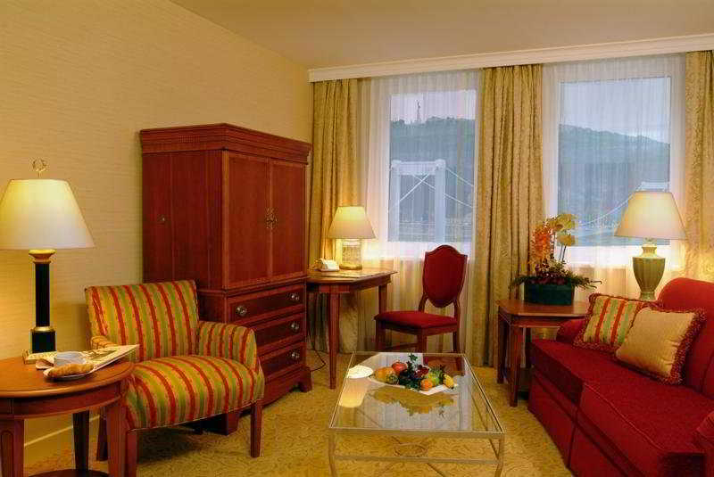 Millennium Court Budapest Marriott Executive Apartments 4
