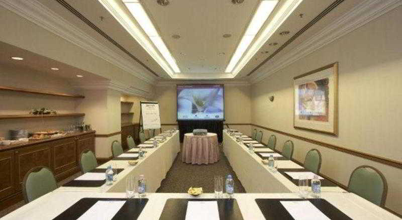 Millennium Court Budapest Marriott Executive Apartments 5