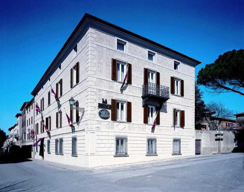 Park La Fenice main