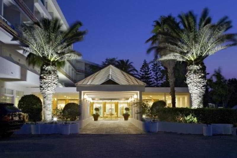 Eden Roc Resort Hotel photo 1