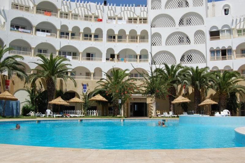 Delphin Ribat 2