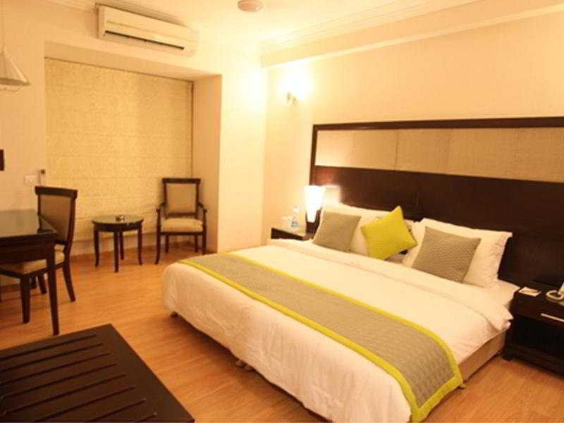 Emblem Hotel 4