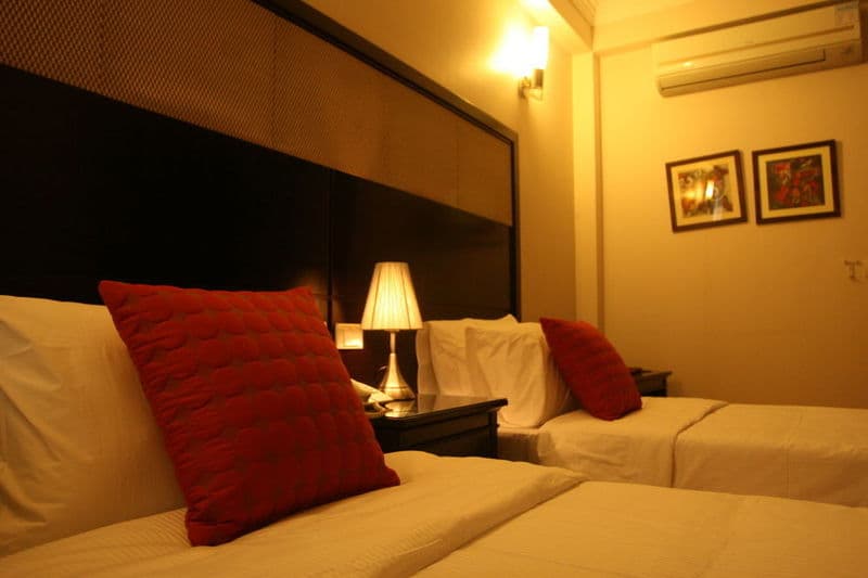 Emblem Hotel 5