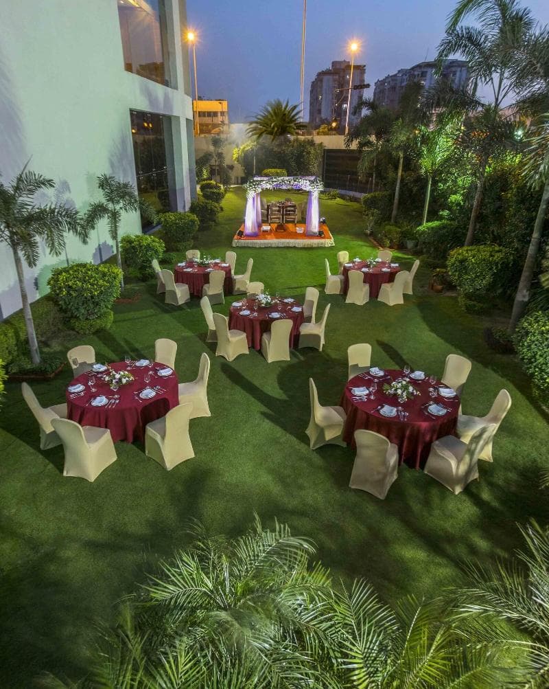 Courtyard Ahmedabad 2