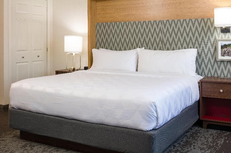 Holiday Inn Salem (I-93 At Exit 2), An Ihg Hotel photo 1