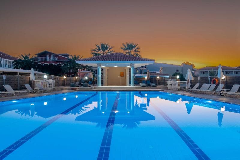 Karras Hotel photo 1