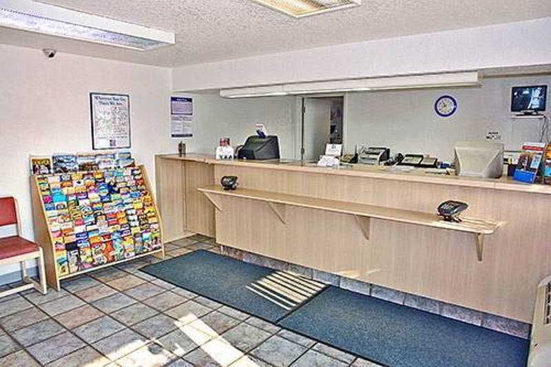 Motel 6 Denver Central 3