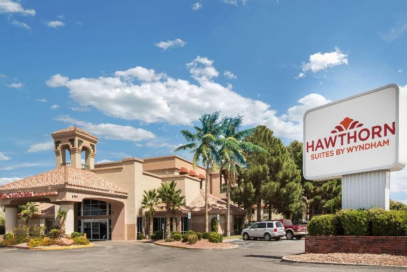 Hawthorn Suites by Wyndham El Paso Airport 4