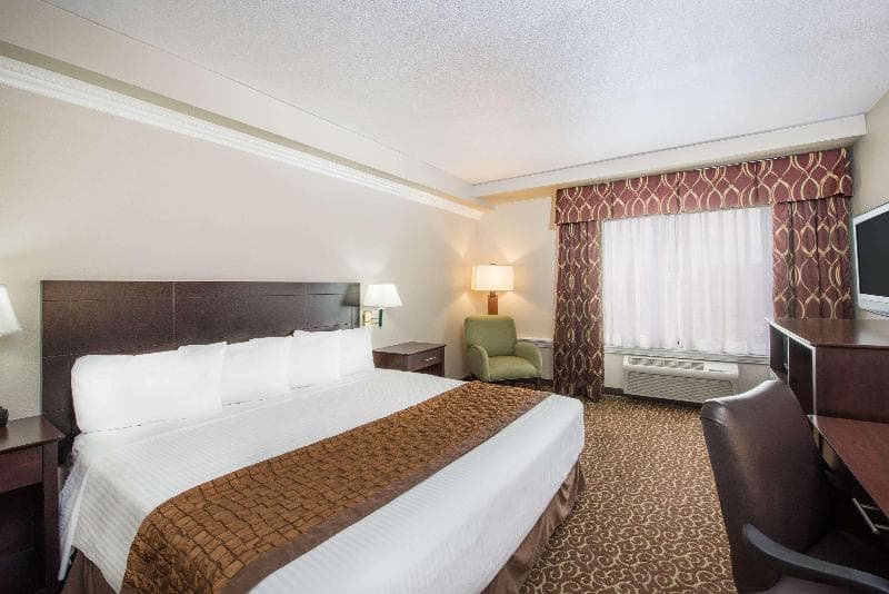 Hawthorn Suites by Wyndham El Paso Airport 3