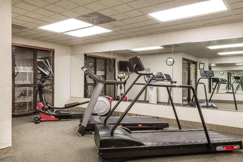 Wingate by Wyndham Indianapolis Airport-Rockville Road photo 1