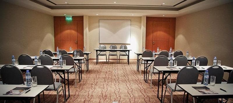 Hilton Mendoza 5