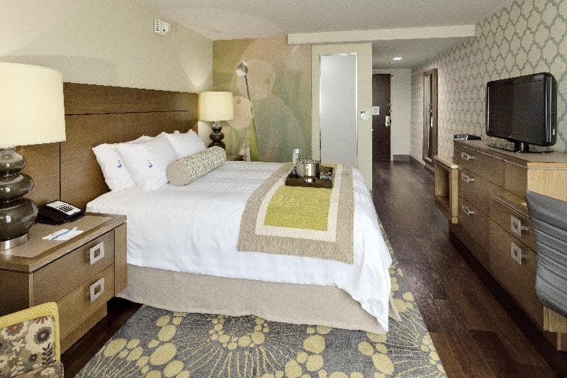 Hotel Indigo Long Island - East End photo 1