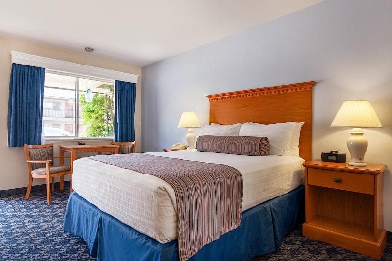 Sands Inn & Suites 4