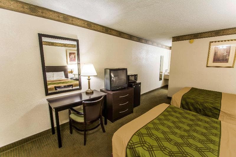 Econo Lodge photo 1