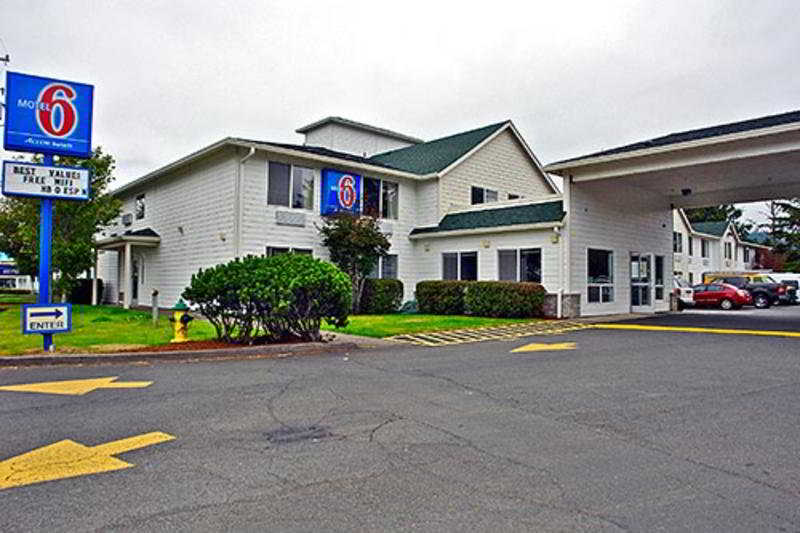 Motel 6 Seaside photo 1