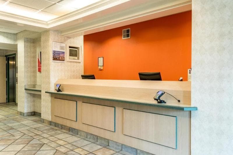 Motel 6 Lincoln City 3