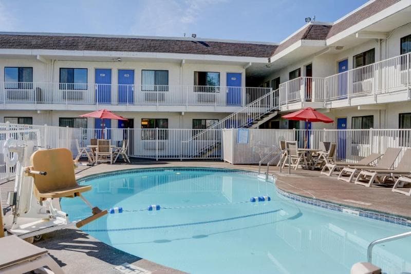 Motel 6 Salem 4
