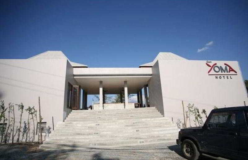 Yoma Hotel photo 1