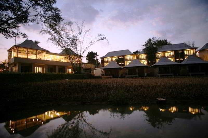 Yoma Hotel 5