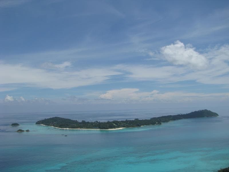 Castaway Beach Resort 5