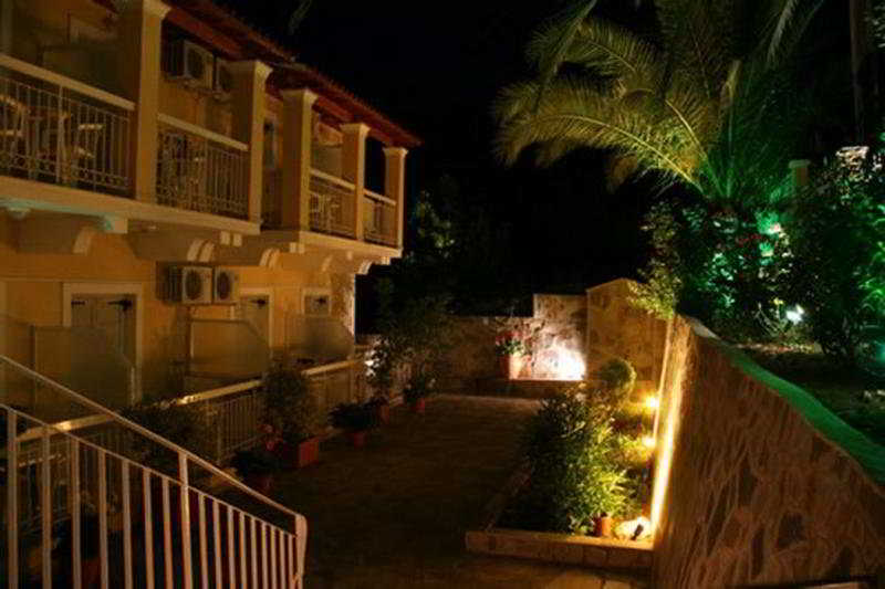 Marina Apartments & Studios photo 1
